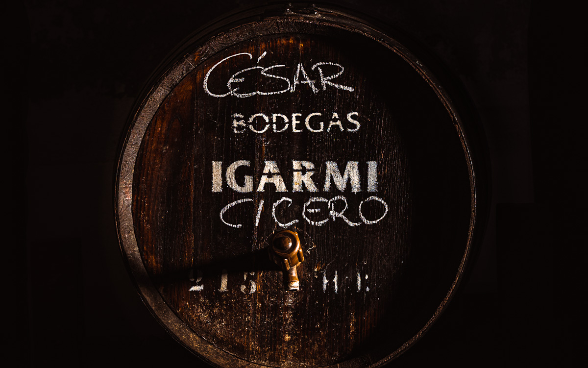 Vino blanco de solera en Restaurante Cesar de Cicero, Cantabria